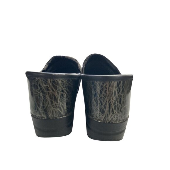 Dansko Professional Womens Size 40 (US 9.5) Black Gold Abstract Pattern Clogs - Picture 4 of 8